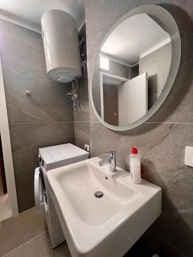 Azura Saranda Terraces Apt מראה חיצוני תמונה