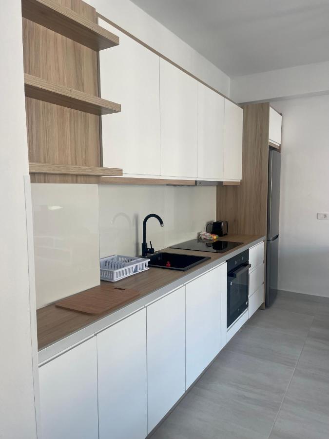 Azura Saranda Terraces Apt מראה חיצוני תמונה