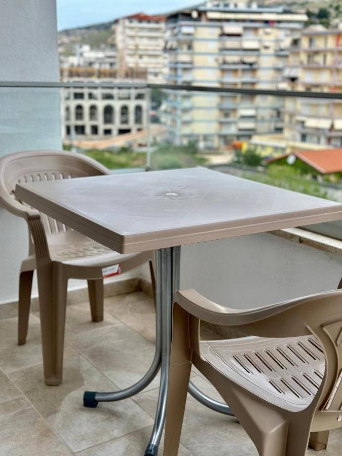 Azura Saranda Terraces Apt מראה חיצוני תמונה