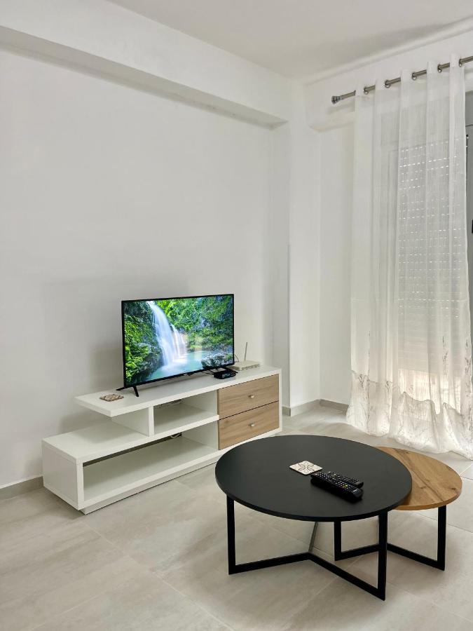 Azura Saranda Terraces Apt מראה חיצוני תמונה